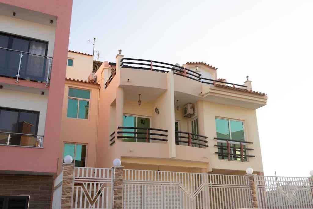 3 Bedroom Apt, Free Wifi & Ac, Cidadela - Lcgr Praia Eksteriør bilde