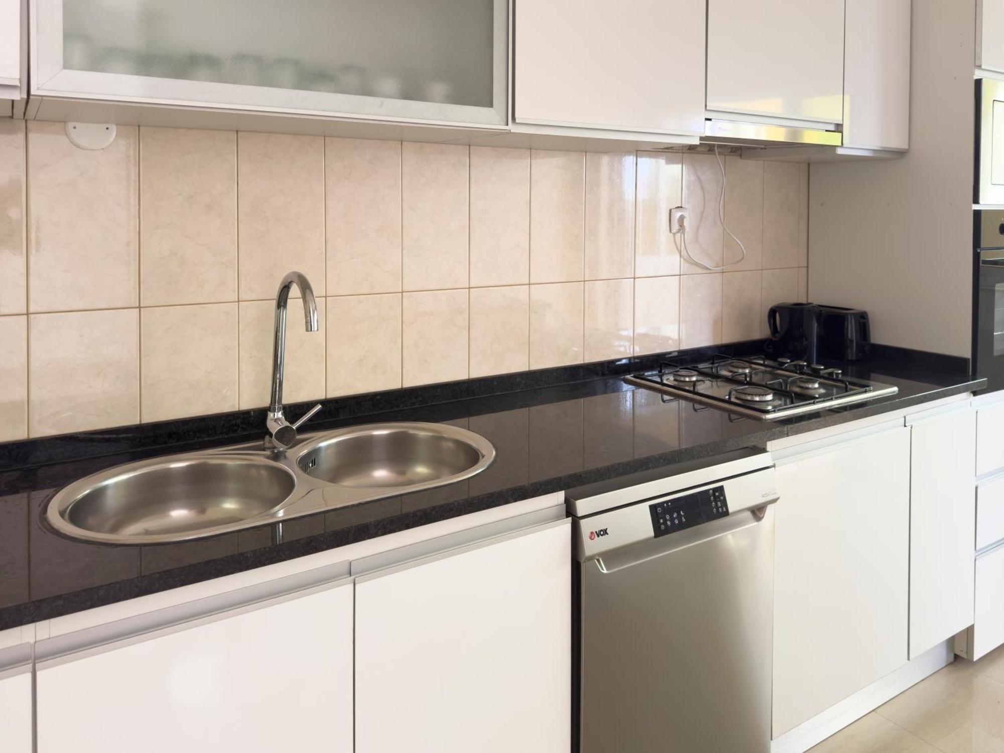3 Bedroom Apt, Free Wifi & Ac, Cidadela - Lcgr Praia Eksteriør bilde
