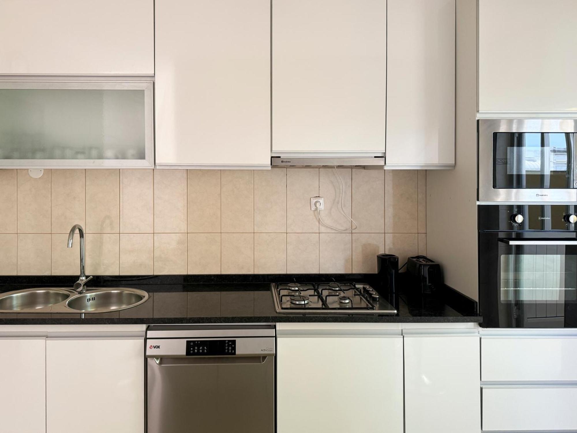 3 Bedroom Apt, Free Wifi & Ac, Cidadela - Lcgr Praia Eksteriør bilde