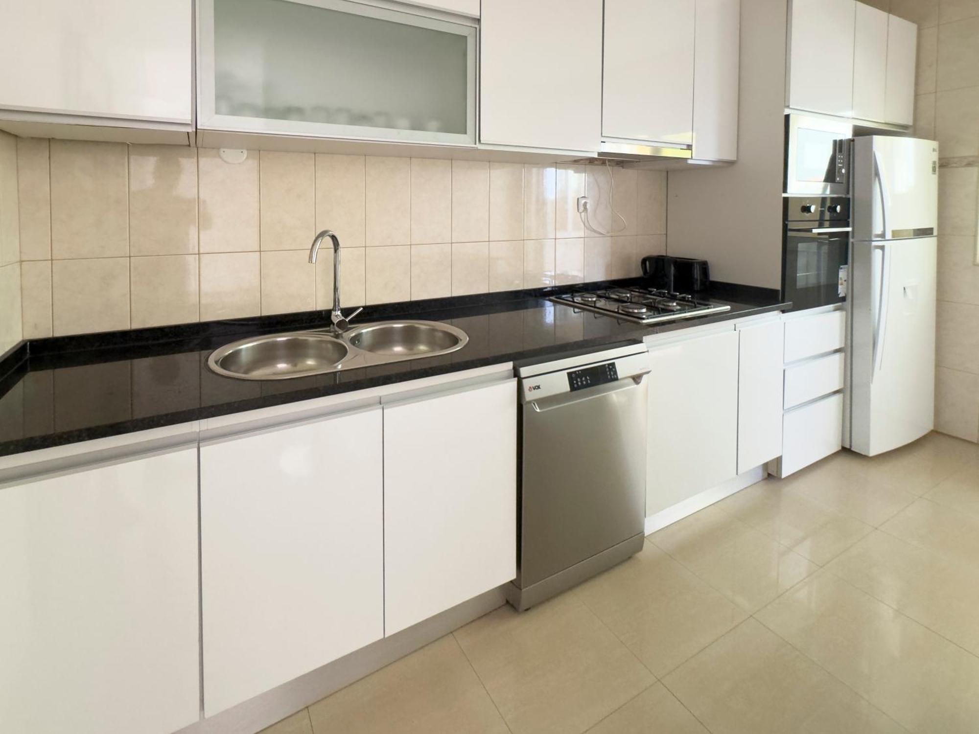 3 Bedroom Apt, Free Wifi & Ac, Cidadela - Lcgr Praia Eksteriør bilde